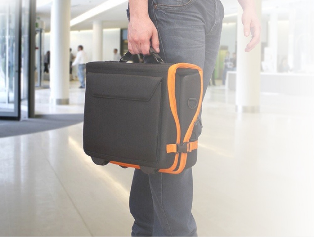 vidéoprojecteur interactif mobile Vanity Bag